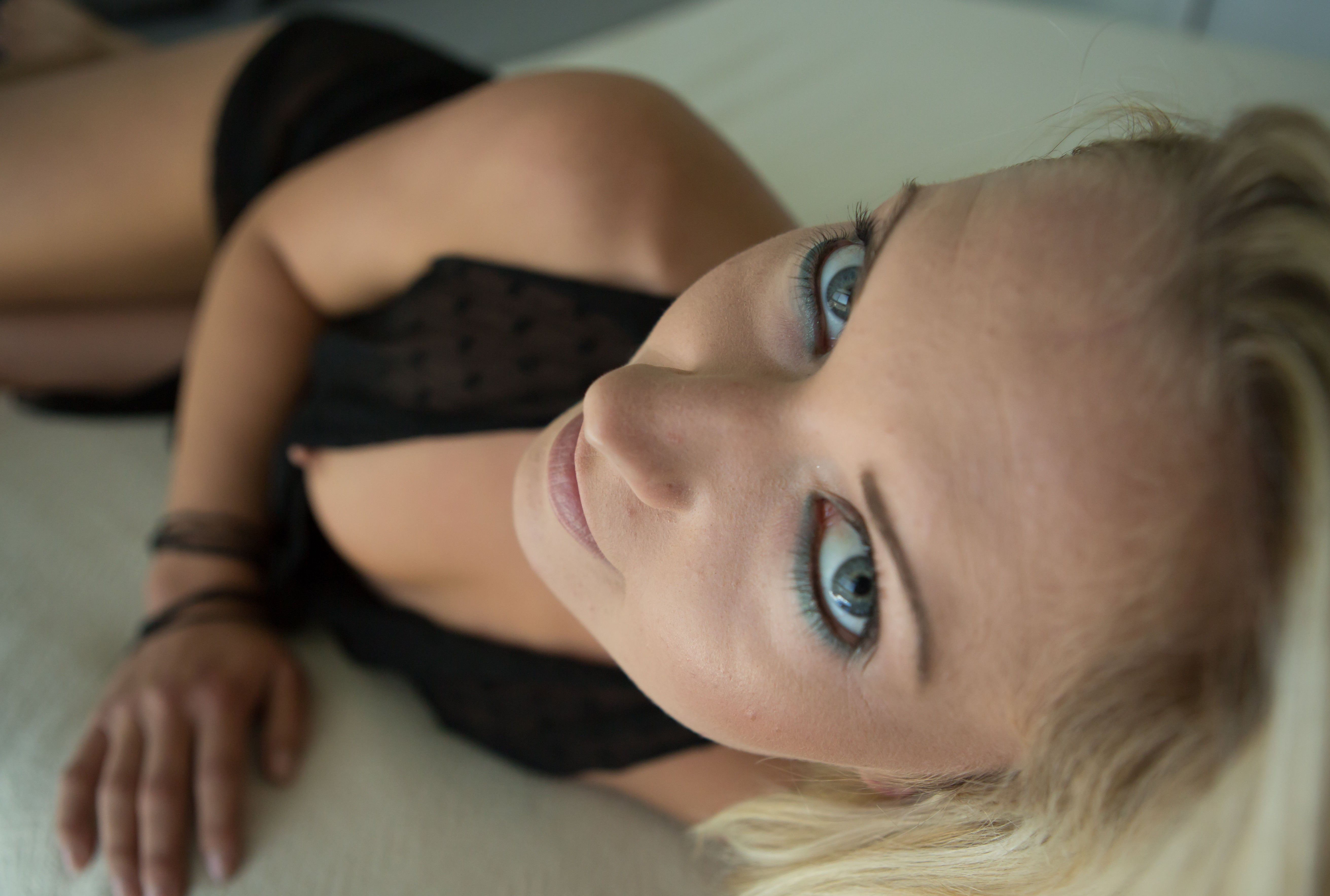 Индивидуалка Питера Армина с 1 размером груди предлагает интим услуги у метро Балтийская  +7(911)263-24-68 - фото 2