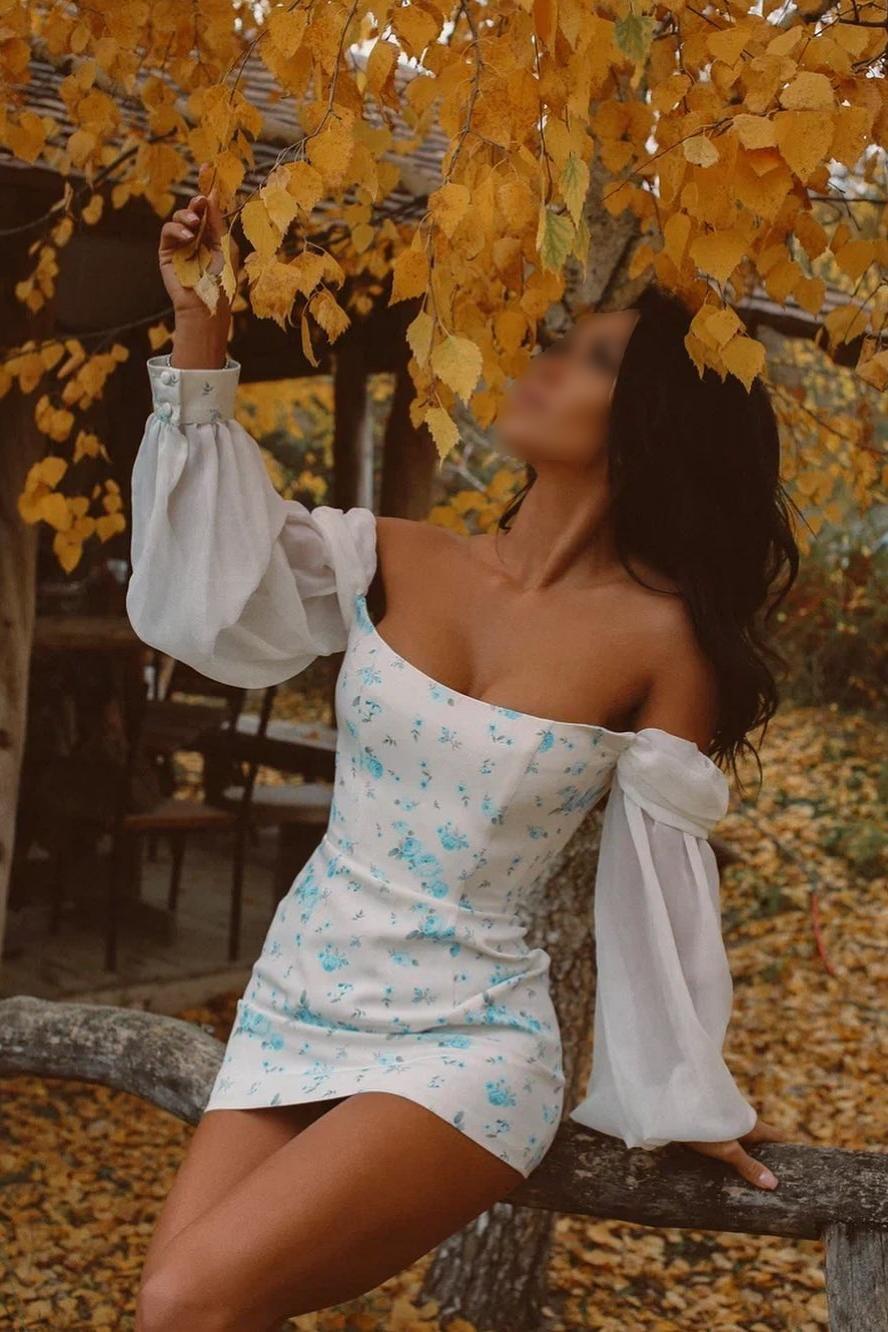 Проститутка Питера Алина с 1 размером груди предлагает интим услуги у метро Горьковская  +7(911)737-42-93 - фото 3