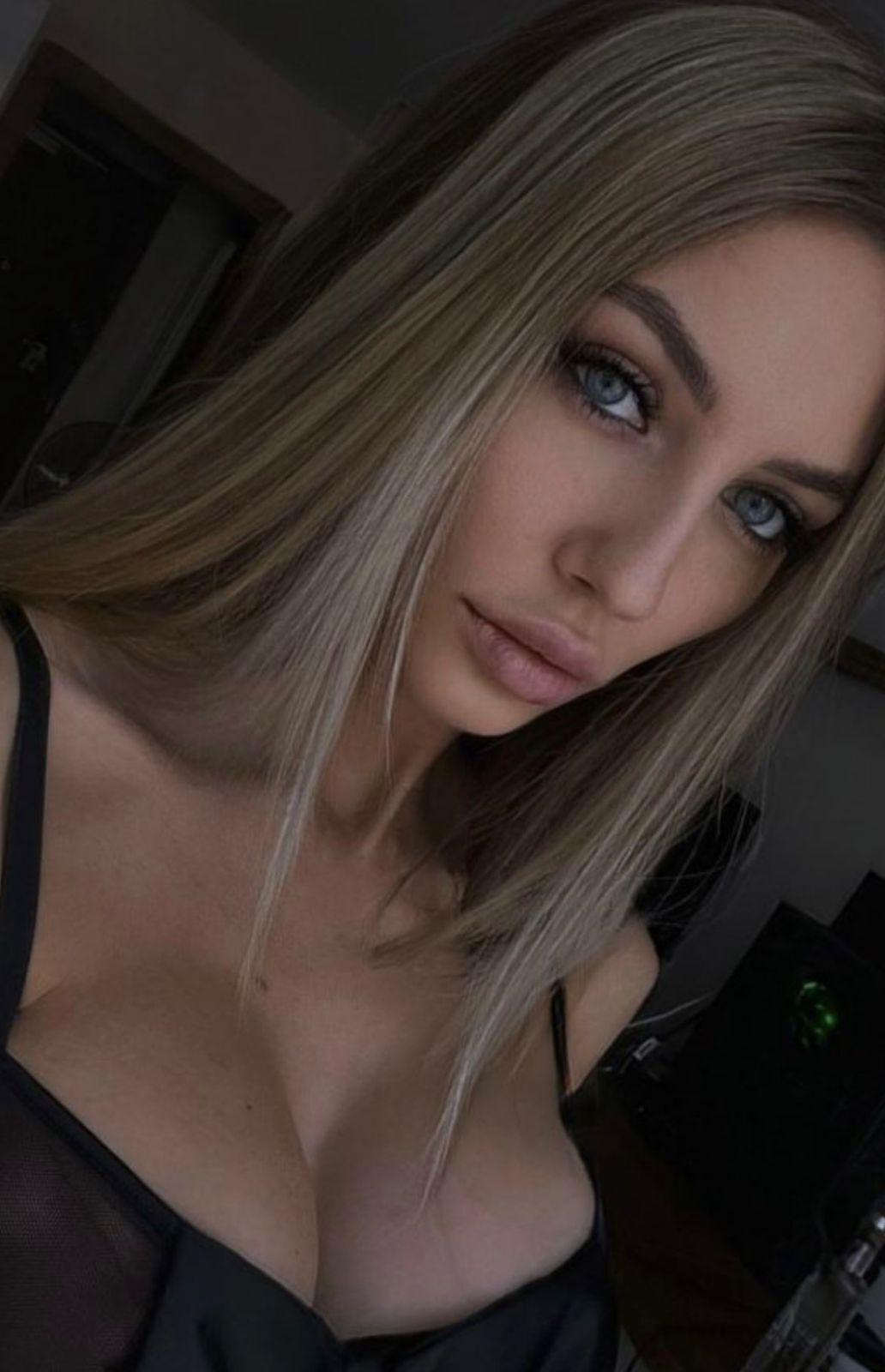 Проститутка Питера Ульяна с 2 размером груди предлагает интим услуги у метро Василеостровская  +7(921)946-57-47 - фото 3