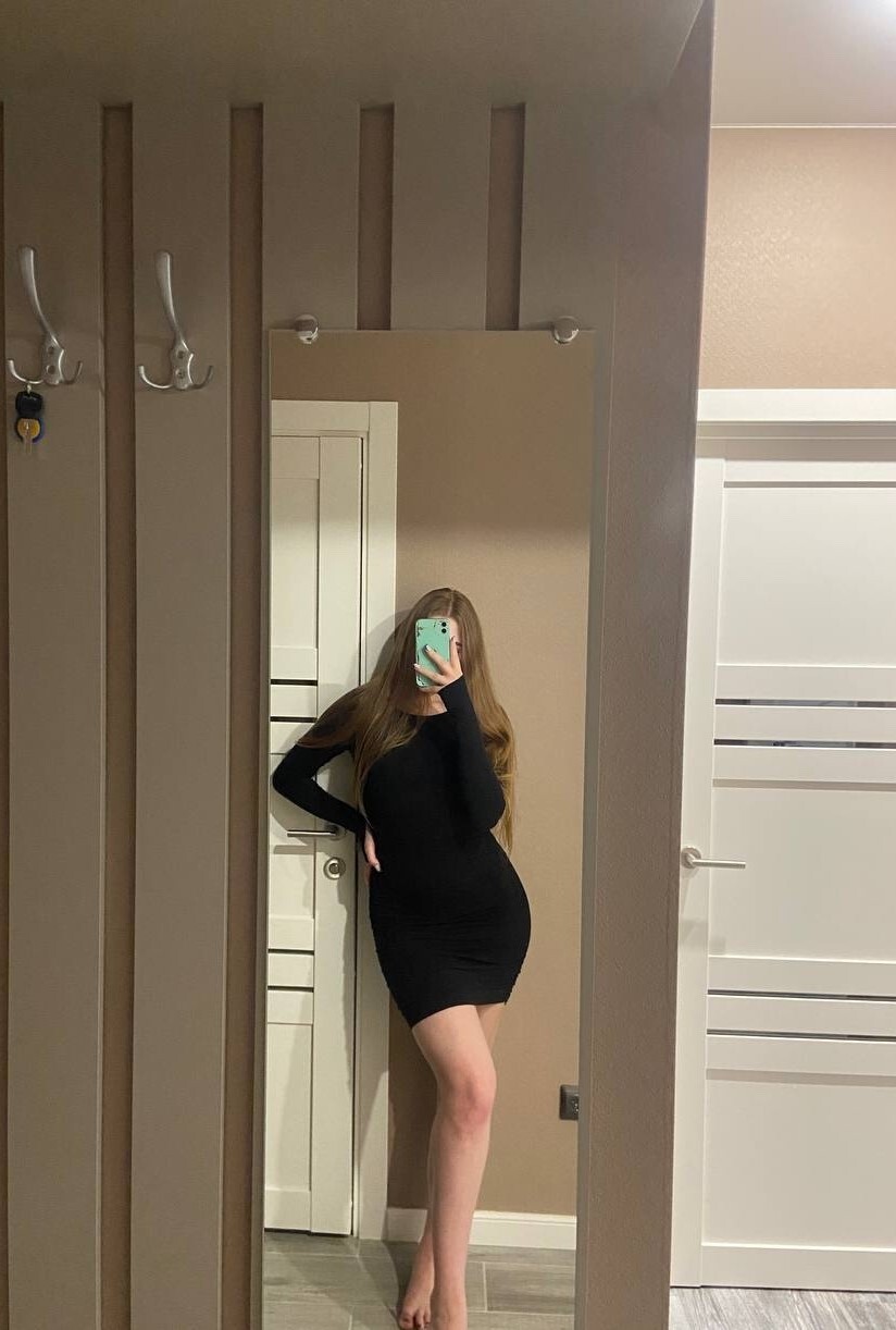 Индивидуалка Питера Яна с 2 размером груди предлагает интим услуги у метро Ладожская  +7(981)214-21-80 